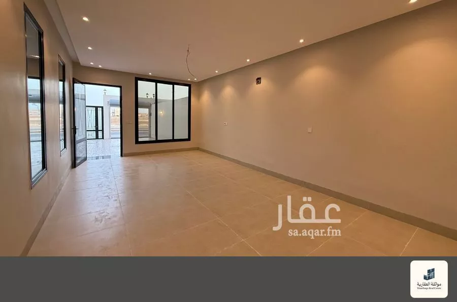 5 bedroom villa in Al Amwaj 3