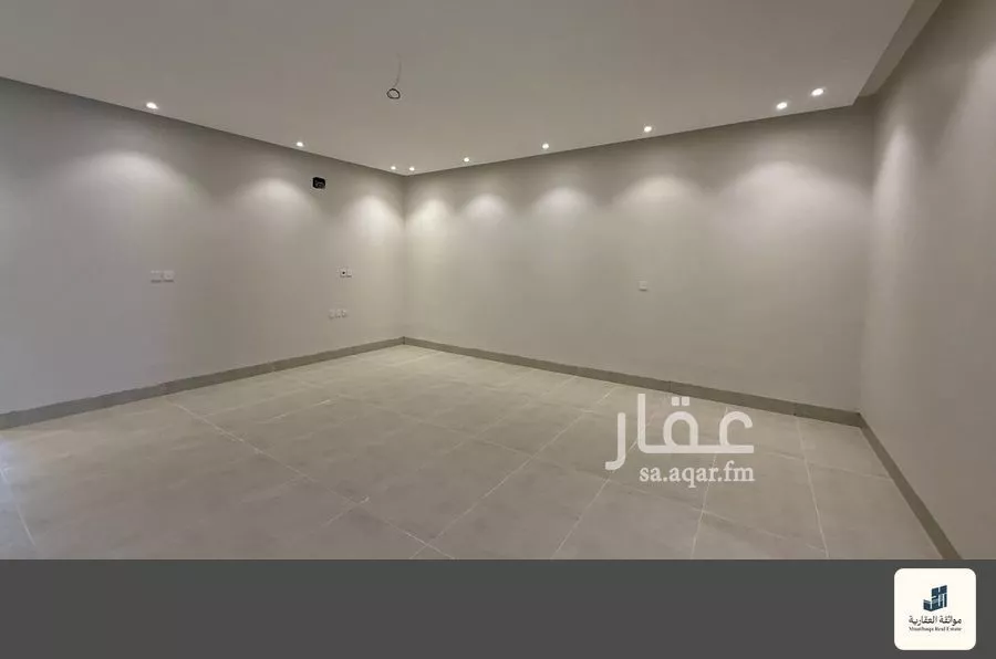 5 bedroom villa in Al Amwaj 4