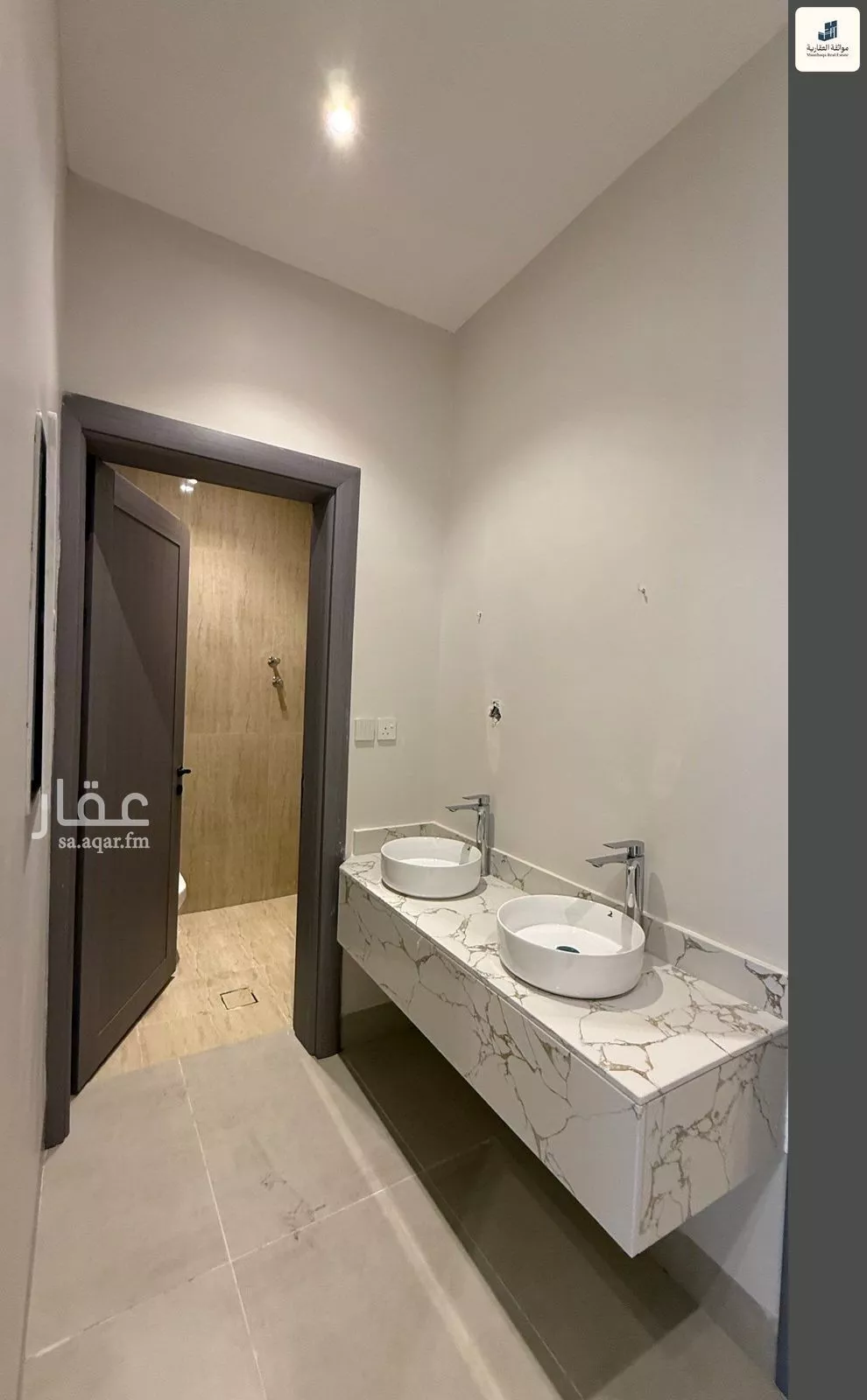 5 bedroom villa in Al Amwaj 8