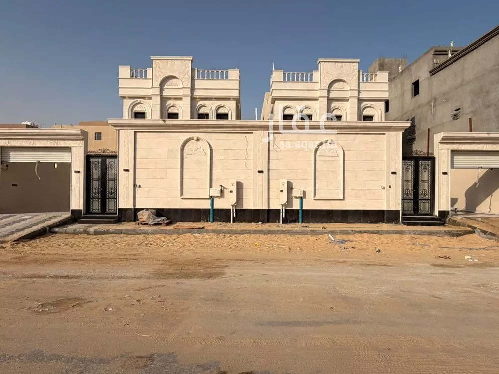 فيلا 9 غرف في الأمواج 3