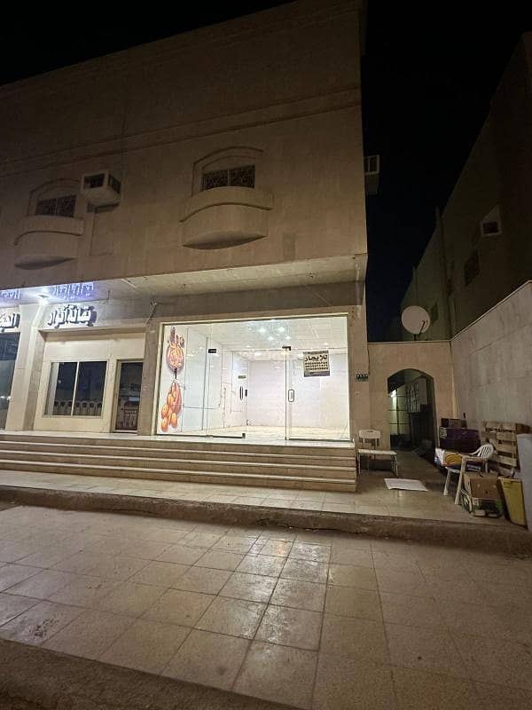 shop in Dhul Hulayfah, Madinah 4