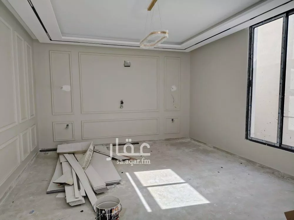 8 bedroom villa in As Sawari 4