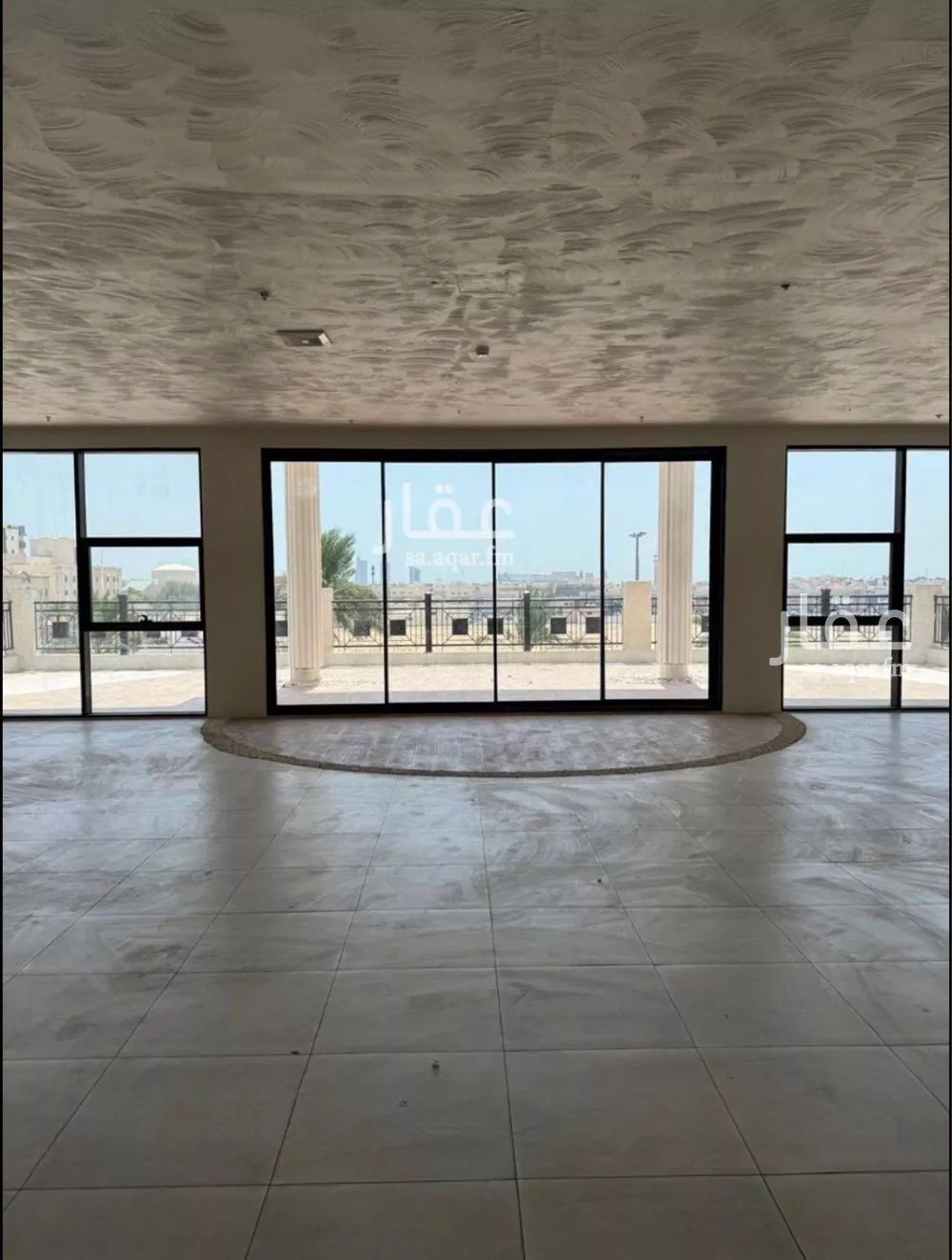محل 840 م² في العليا 3