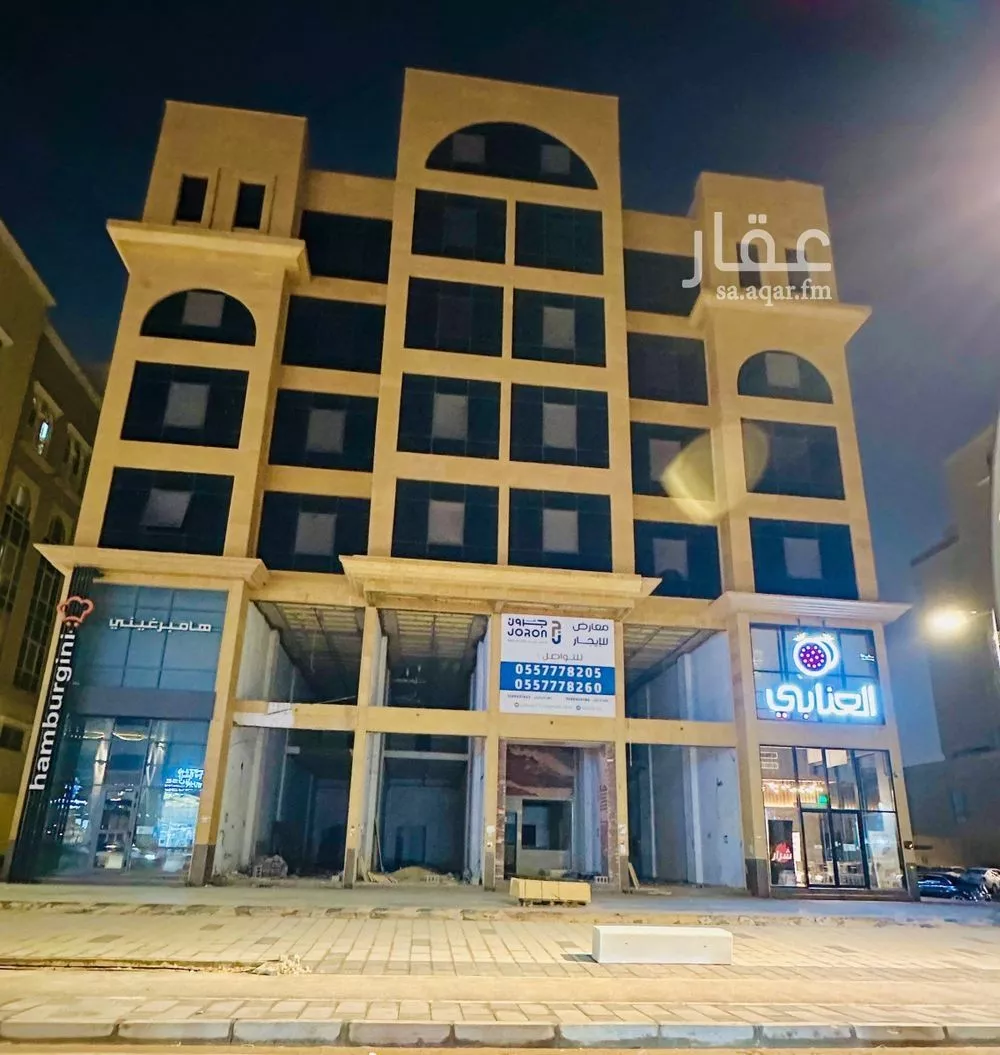 محل 136 م² في العليا 3
