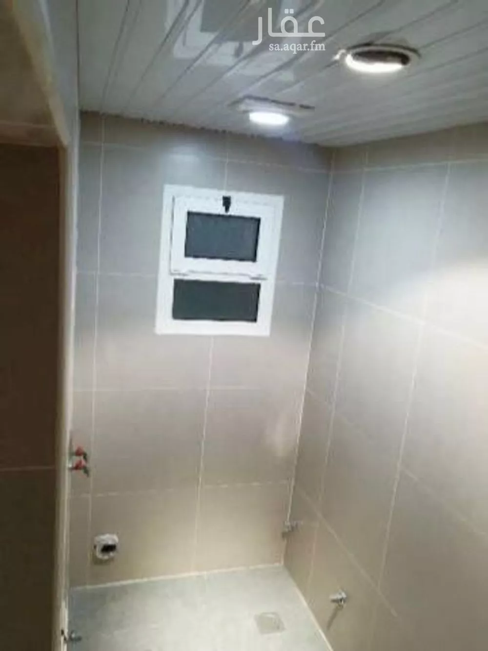 837 sqm building in Al Hamra 18