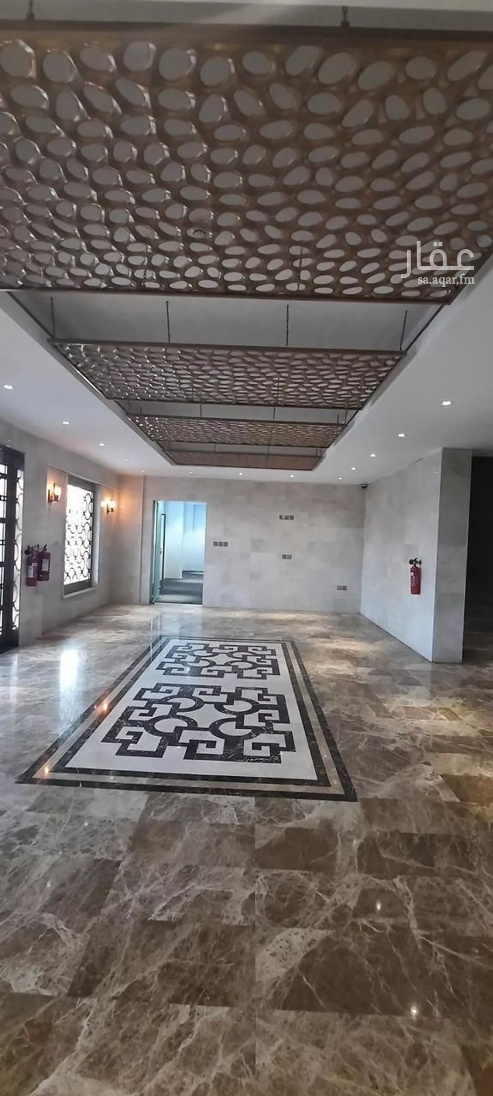 837 sqm building in Al Hamra 4