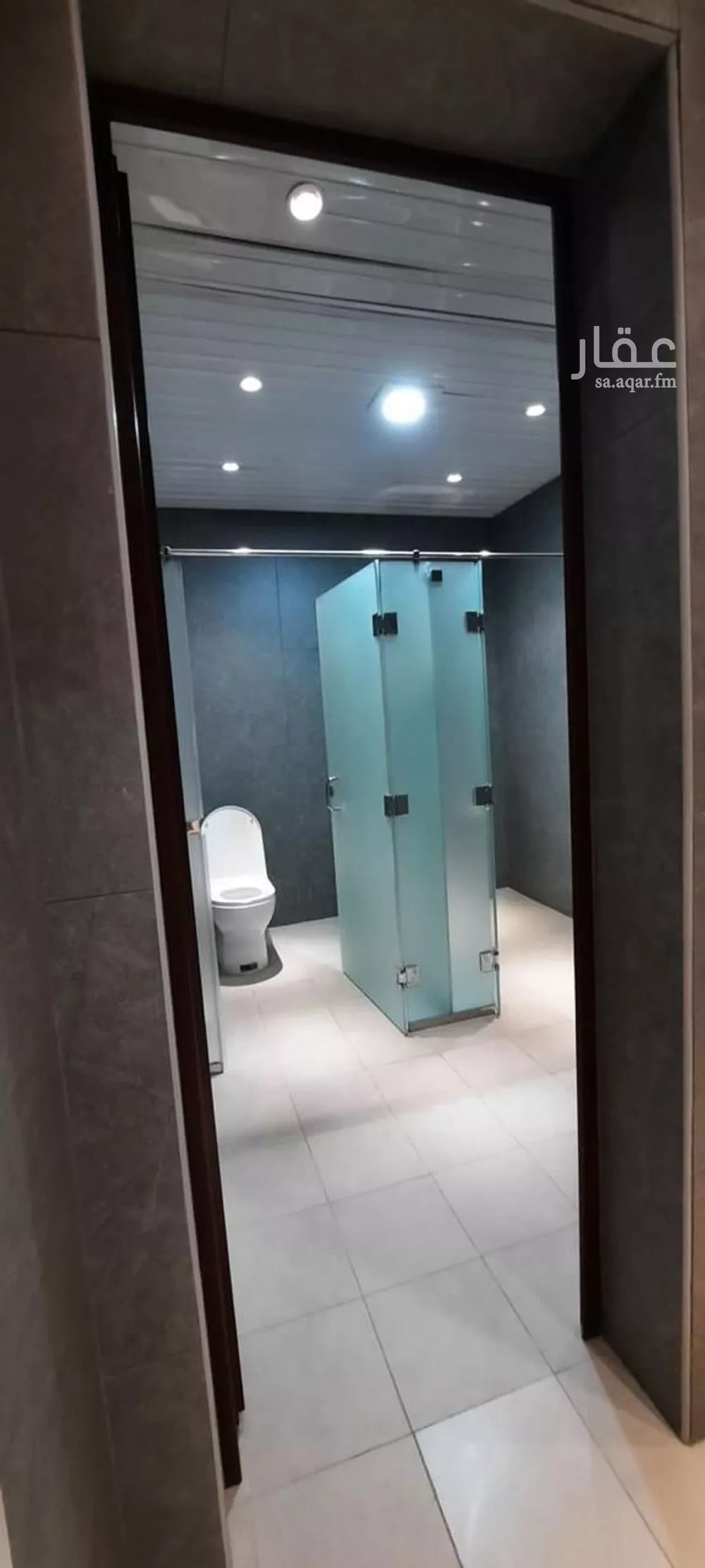 837 sqm building in Al Hamra 8