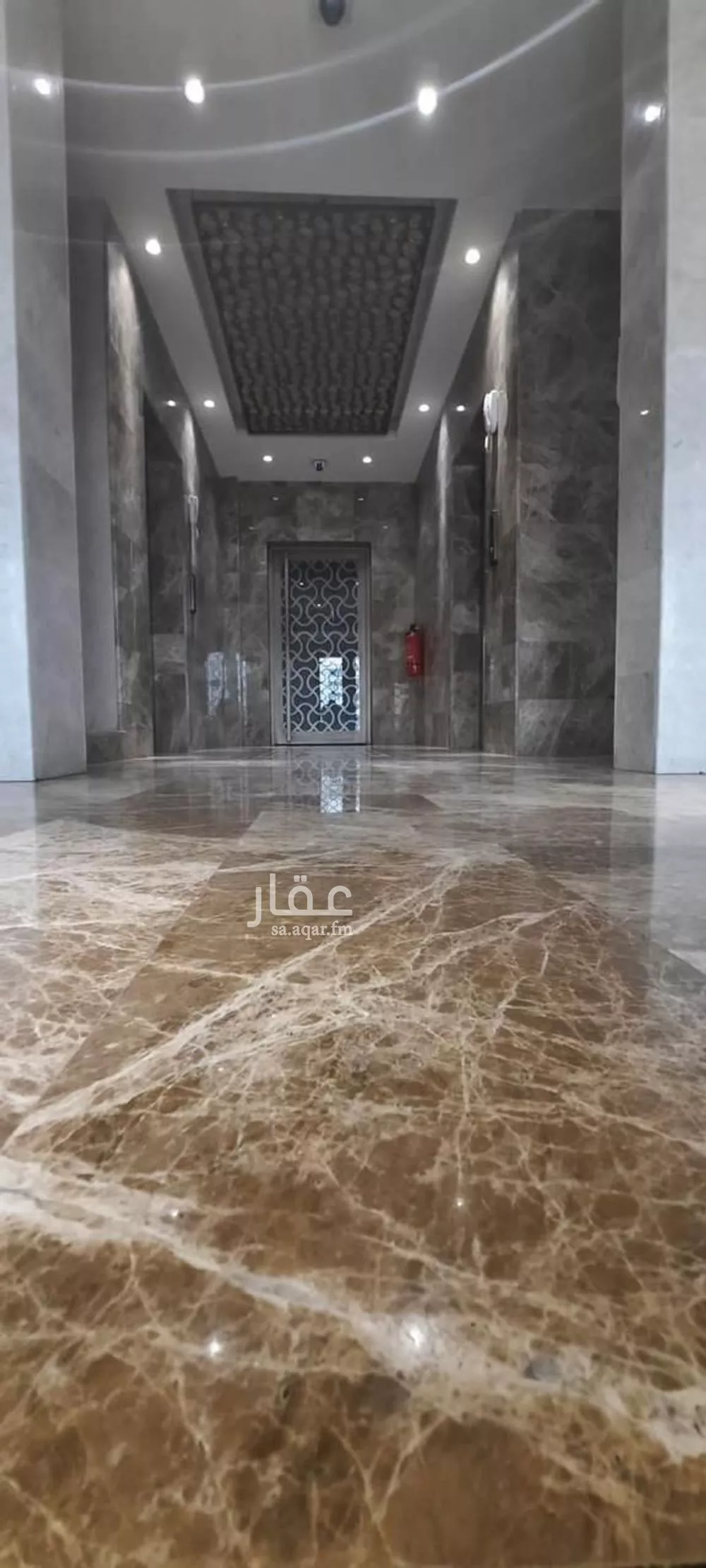837 sqm building in Al Hamra 10