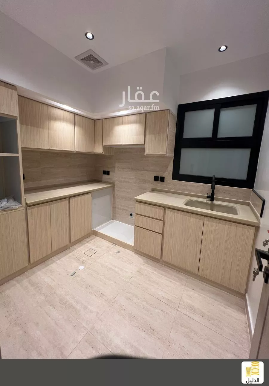 عمارة 611 م² في الراكة الشمالية 5