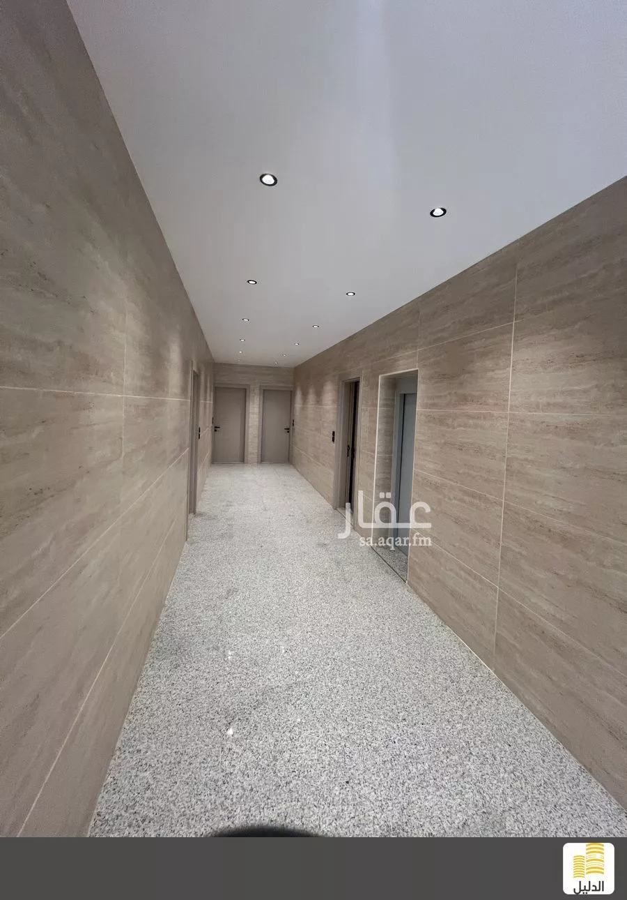 عمارة 611 م² في الراكة الشمالية 7