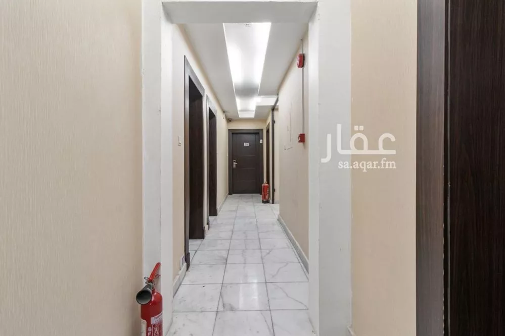 744 sqm building in Al Olaya 17