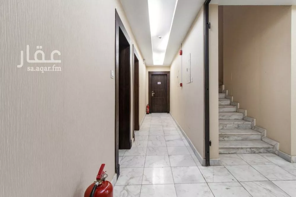 744 sqm building in Al Olaya 7
