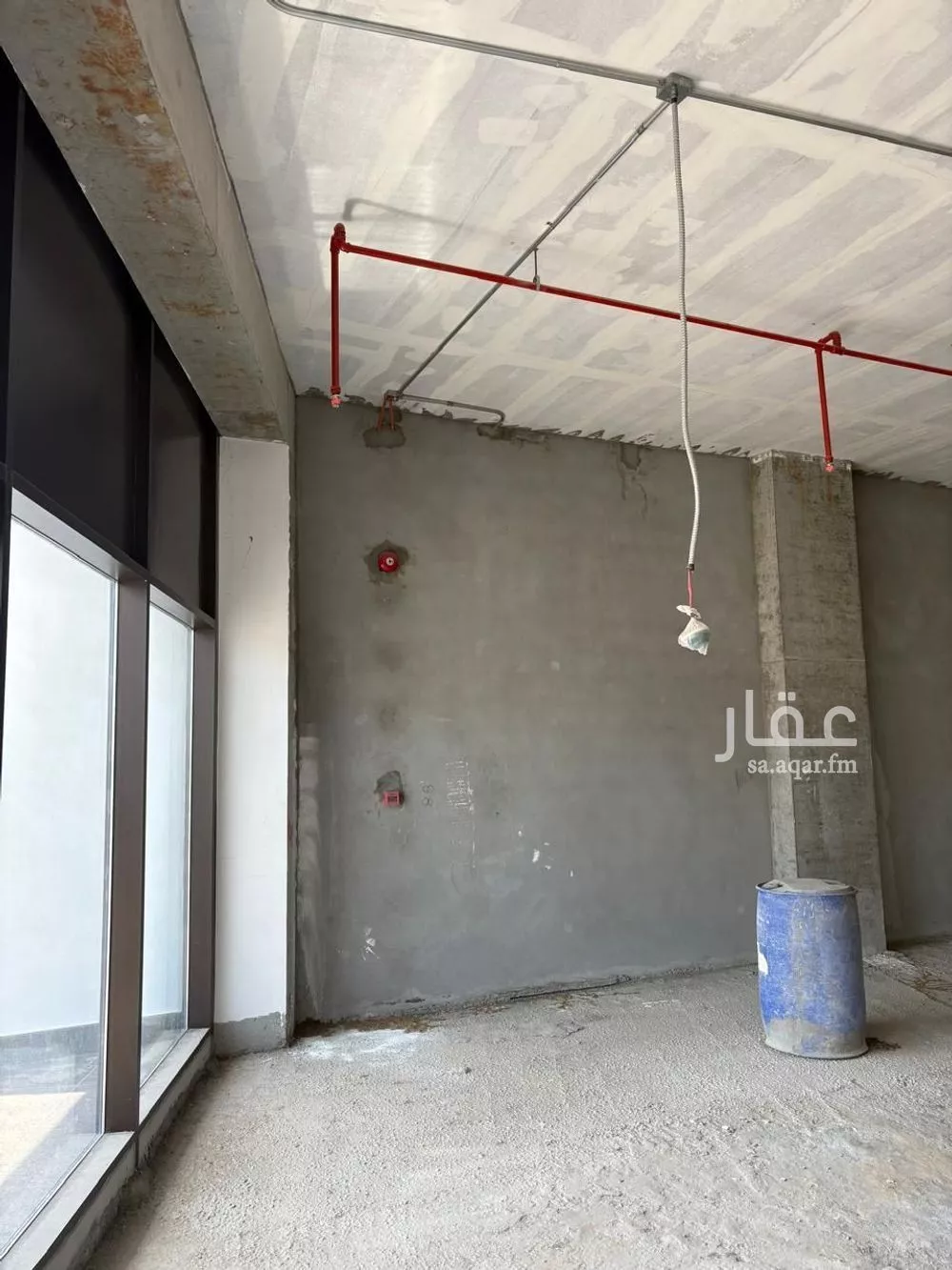 محل 113 م² في التحلية 4