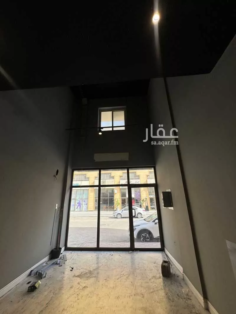 محل 302 م² في الخبر الشمالية 4