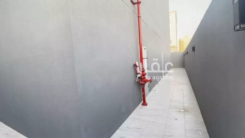 محل 764 م² في الكوثر 4
