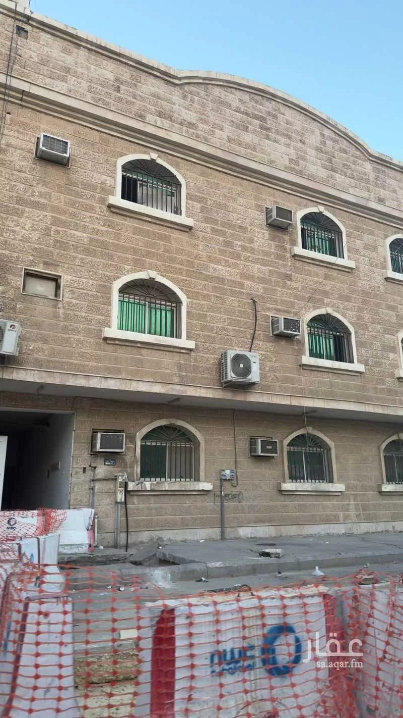 عمارة 325 م² في الثقبة 2