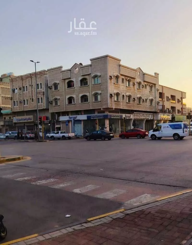 عمارة 325 م² في الثقبة 2
