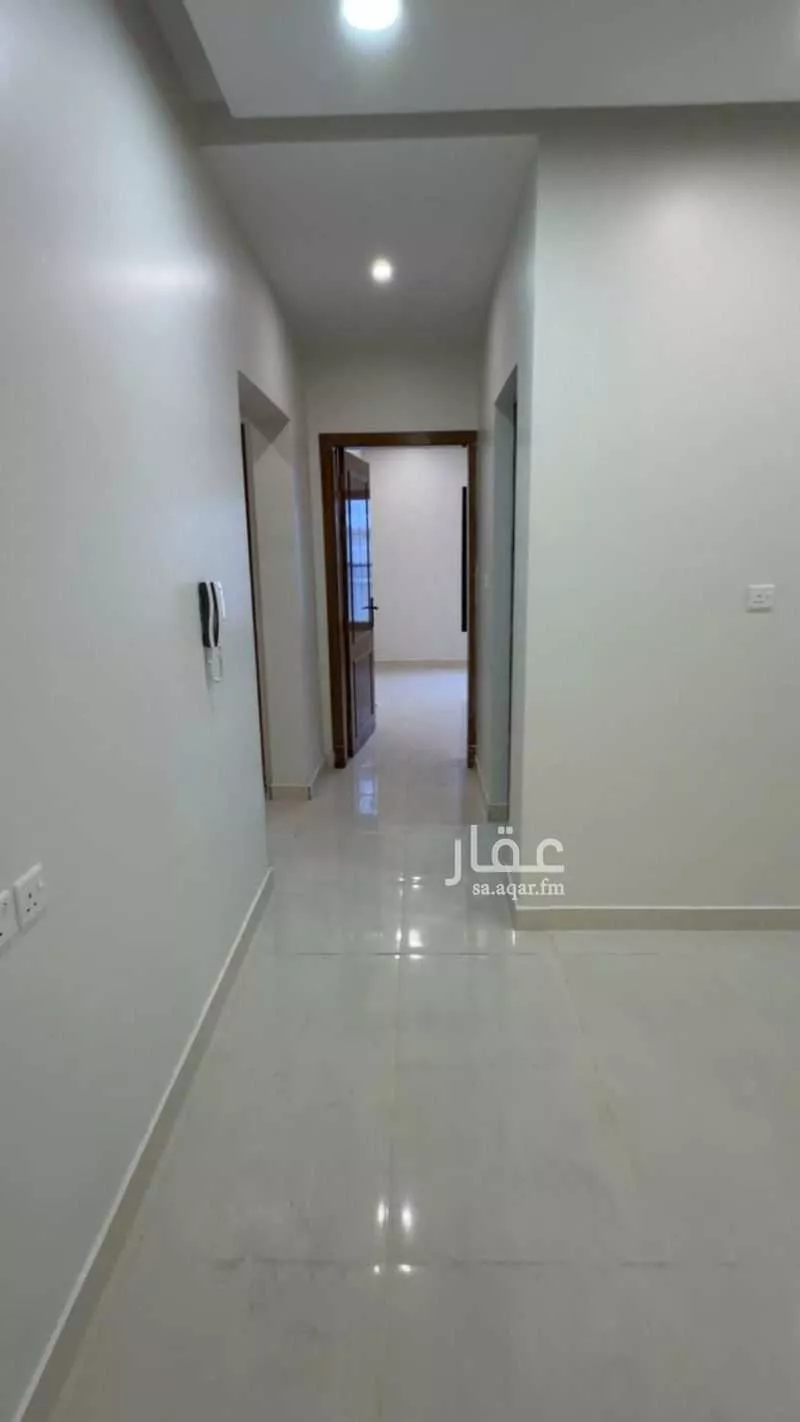 عمارة 337 م² في مدينة العمال 5