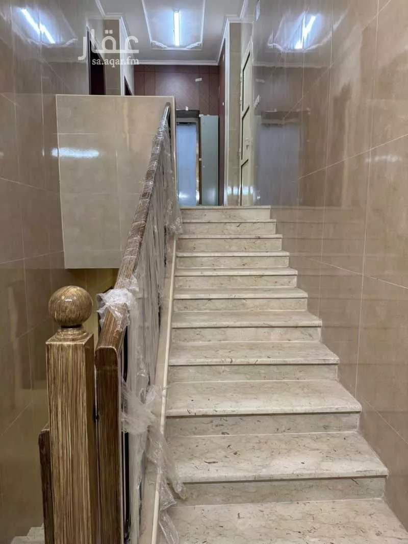 عمارة 325 م² في الثقبة 7