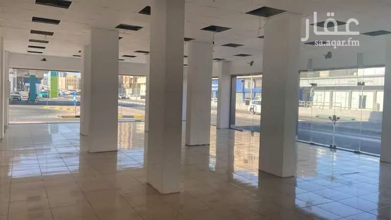 محل 1813 م² في الخبر الجنوبية 3