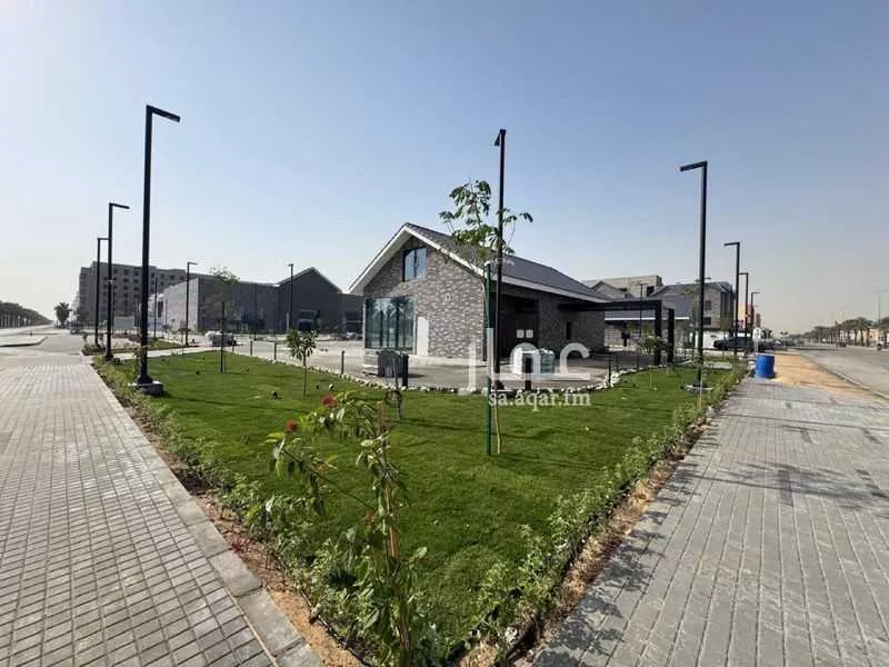 8973 sqm shop in At Tahliyah 8