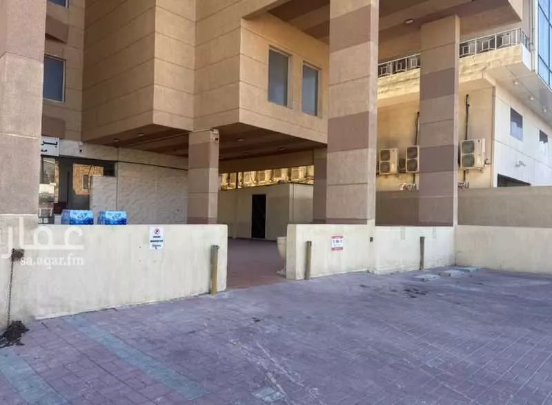 1737 sqm shop in Al Rakah Ash Shamaliyah 5