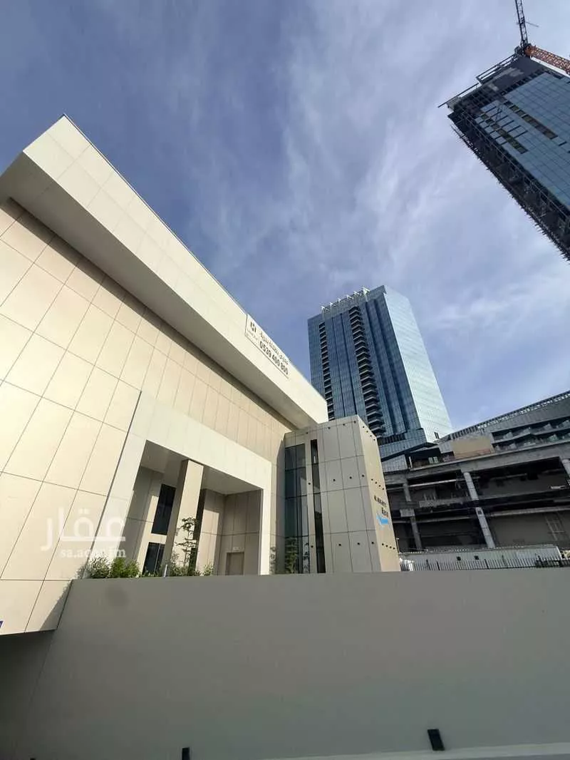 محل 2100 م² في الخبر الشمالية 2