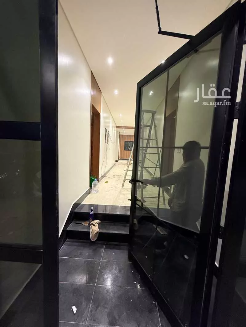عمارة 325 م² في الثقبة 7