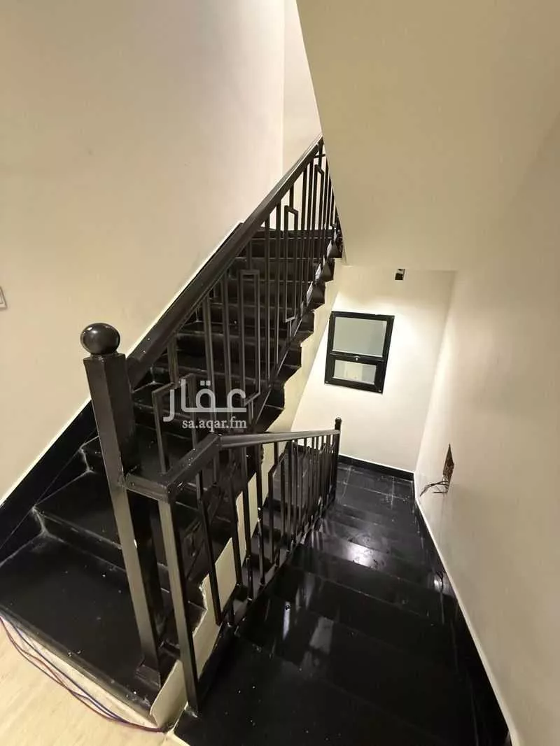 عمارة 325 م² في الثقبة 9
