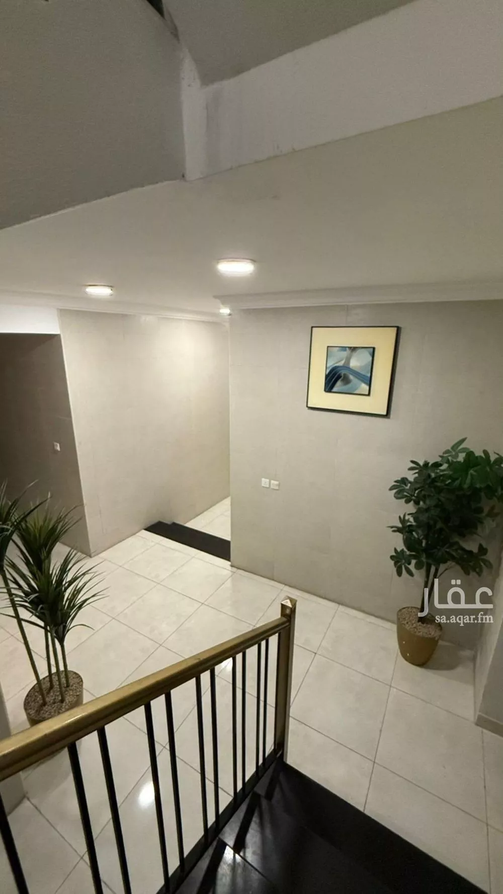عمارة 162 م² في الثقبة 6
