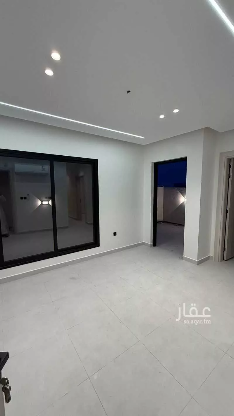 عمارة 348 م² في العقربية 14