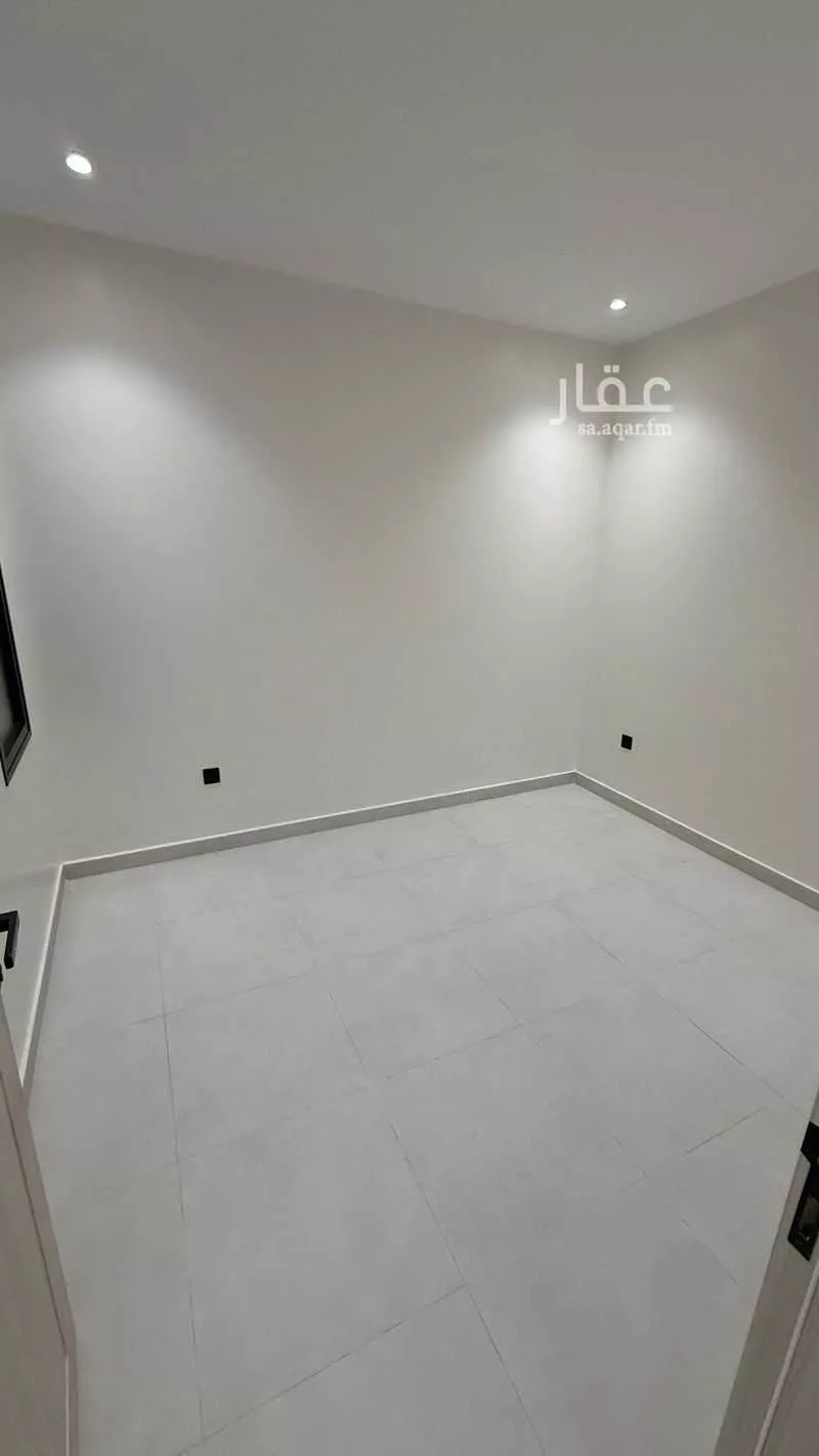 عمارة 348 م² في العقربية 15