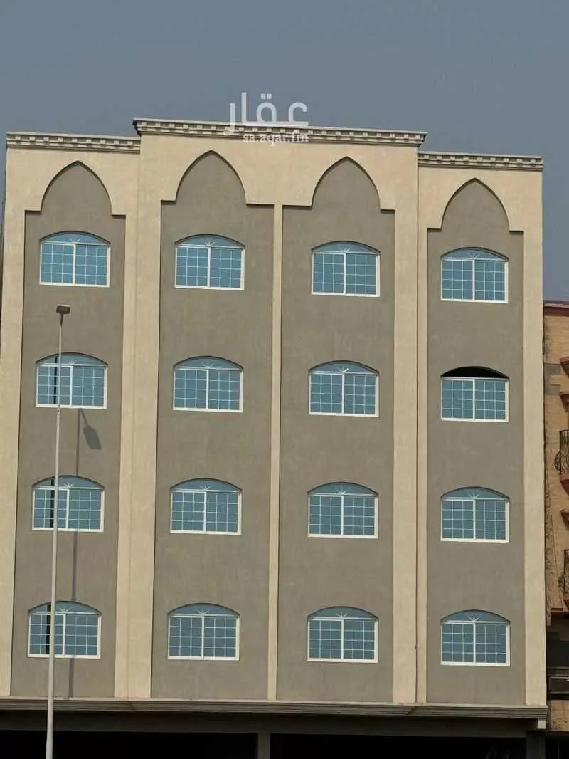 عمارة 325 م² في الثقبة 6