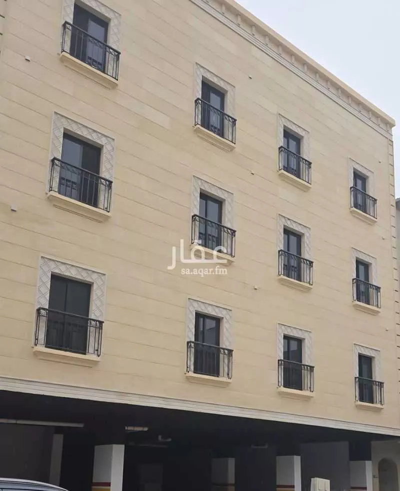337 sqm building in Madinat Al Umal 3