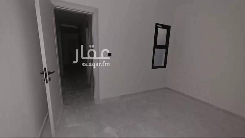 عمارة 348 م² في العقربية 6