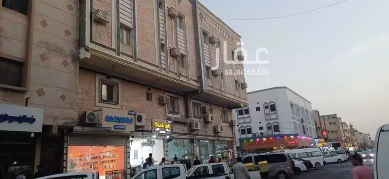 عمارة 325 م² في الثقبة 6