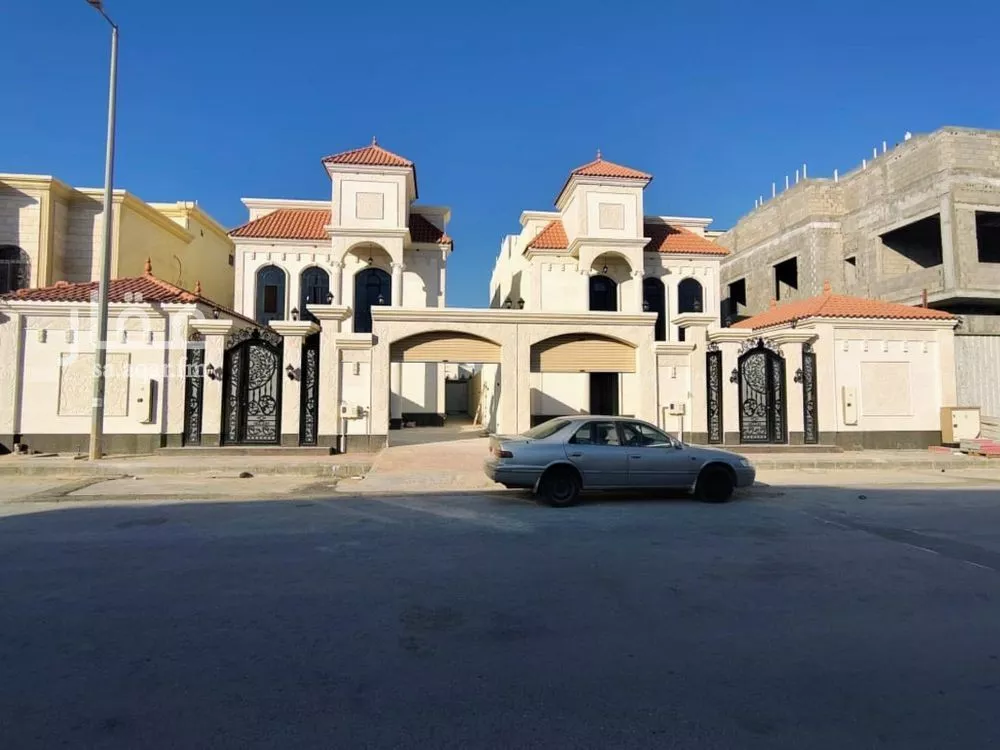 8 bedroom villa in Al Shiraa 3