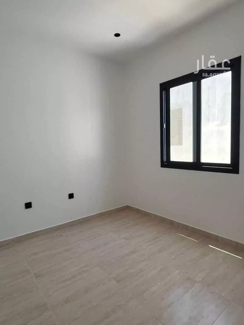 عمارة 611 م² في الراكة الشمالية 16