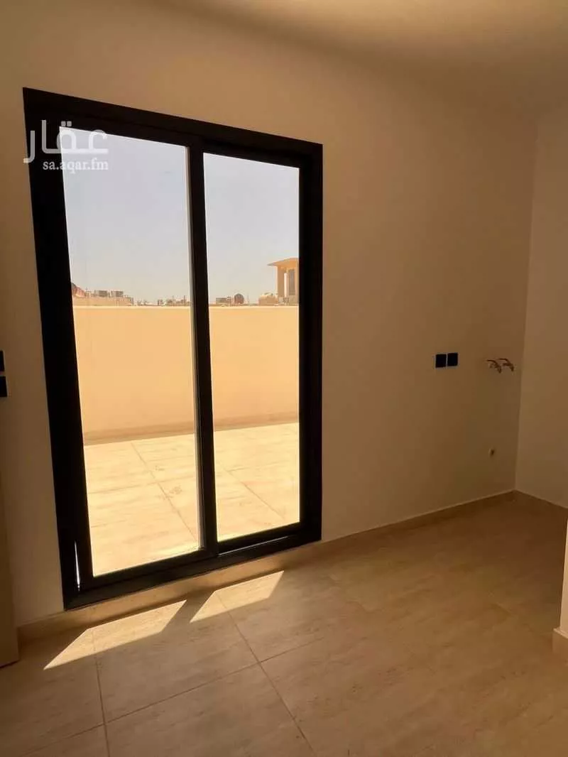 عمارة 611 م² في الراكة الشمالية 17