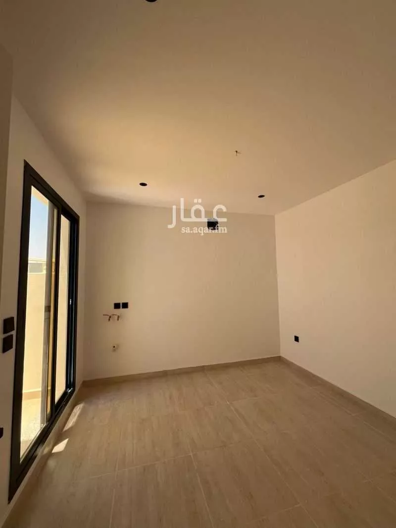 عمارة 611 م² في الراكة الشمالية 19