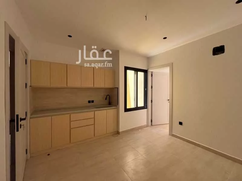 عمارة 611 م² في الراكة الشمالية 22