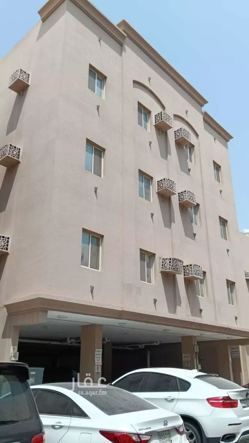 348 sqm building in Al Aqrabiyah 4