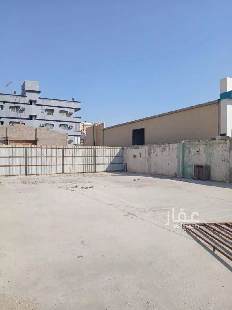 325 sqm land in Al Thuqbah 2