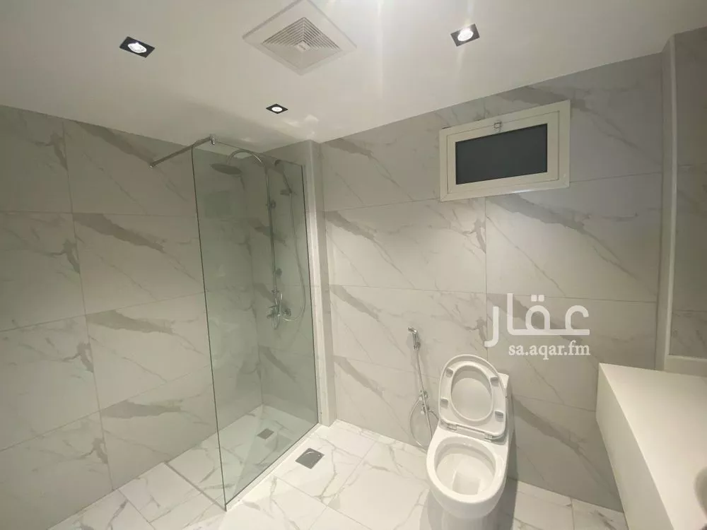 370 sqm building in North Al Khobar 5