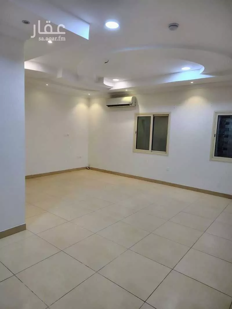 600 sqm building in Al Olaya 3