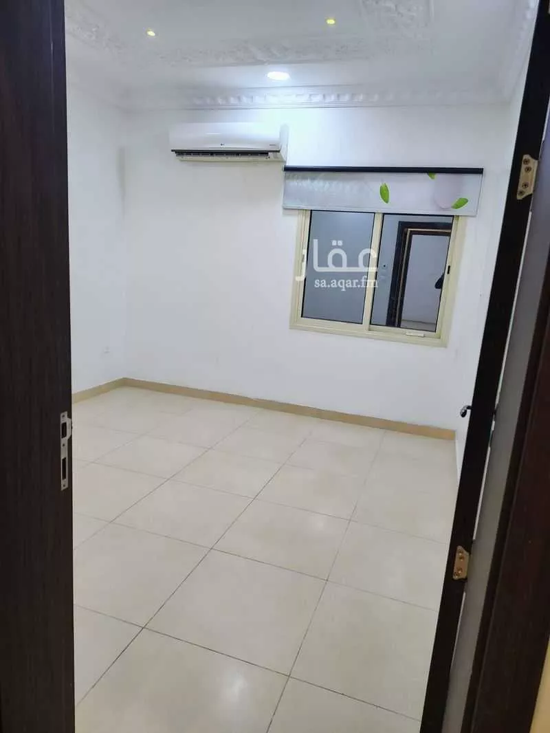 600 sqm building in Al Olaya 6