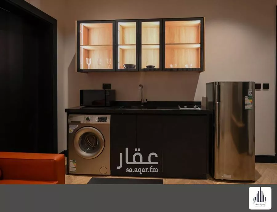 600 sqm building in Al Olaya 13