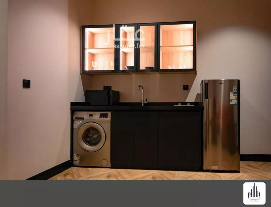 600 sqm building in Al Olaya 14