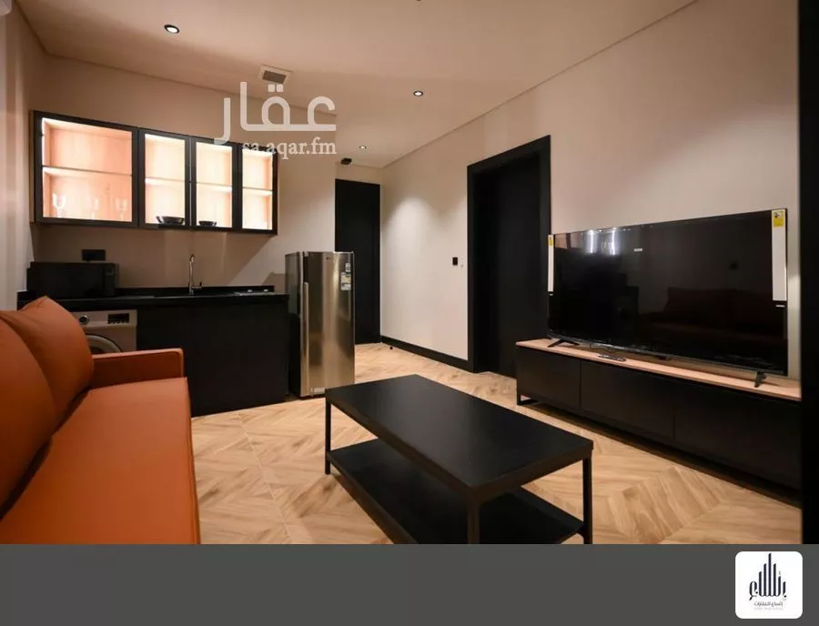 600 sqm building in Al Olaya 4