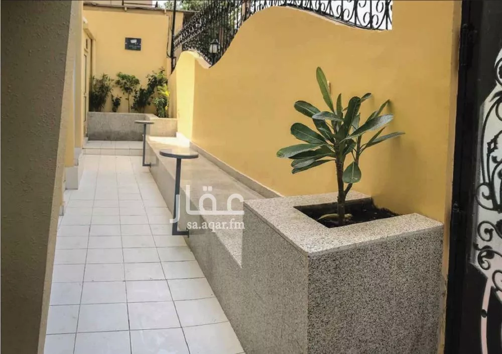 عمارة 443 م² في الحزام الأخضر 6